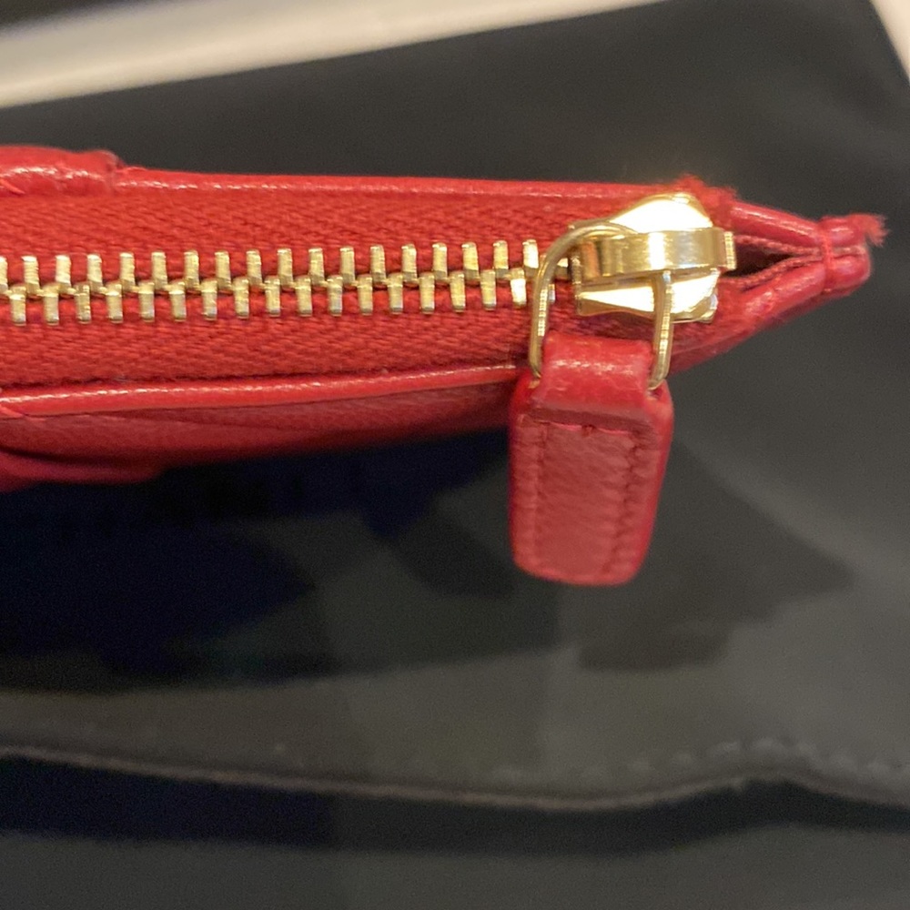 CHANEL phone and card holder - Picture 10 of 12
